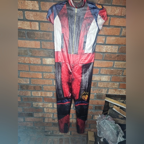Descendants 3 costume - Picture 1 of 2